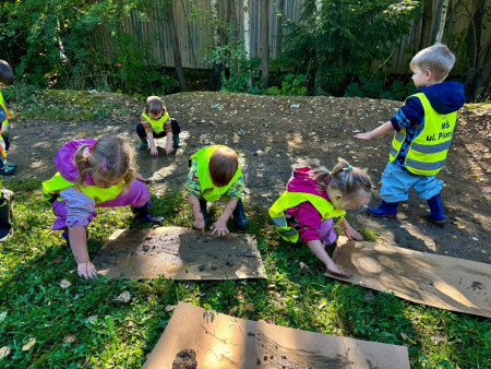 Trošku jsme se ušpinily